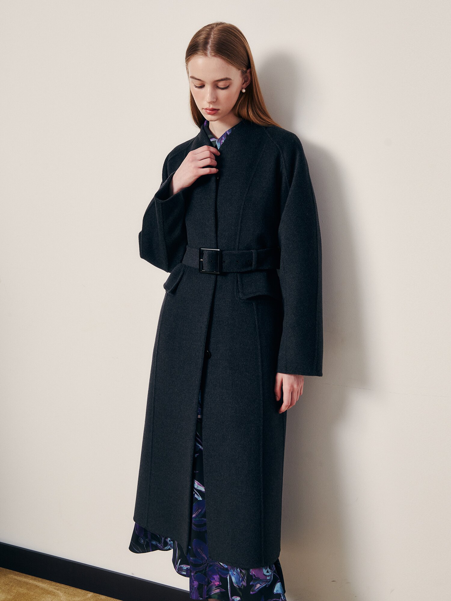 모던 벨트 세트 하이넥 코트 (DARK GREY)