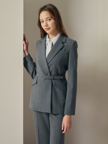 벨티드 원 버튼 싱글 테일러드 셋업 자켓 