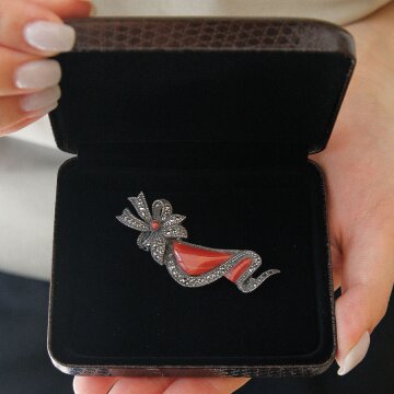 바이데이지 오닉스 산호 리본 실버 브로치 Bb0468