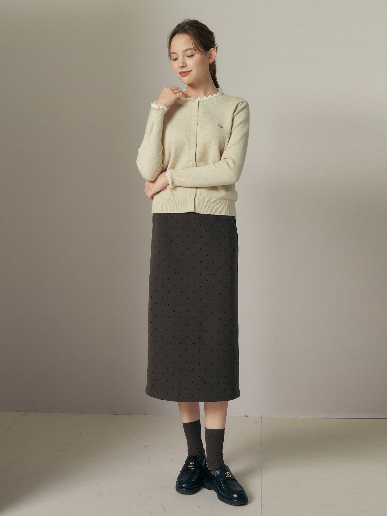 도트 패턴 투 턱 A라인 스커트 (BROWN)