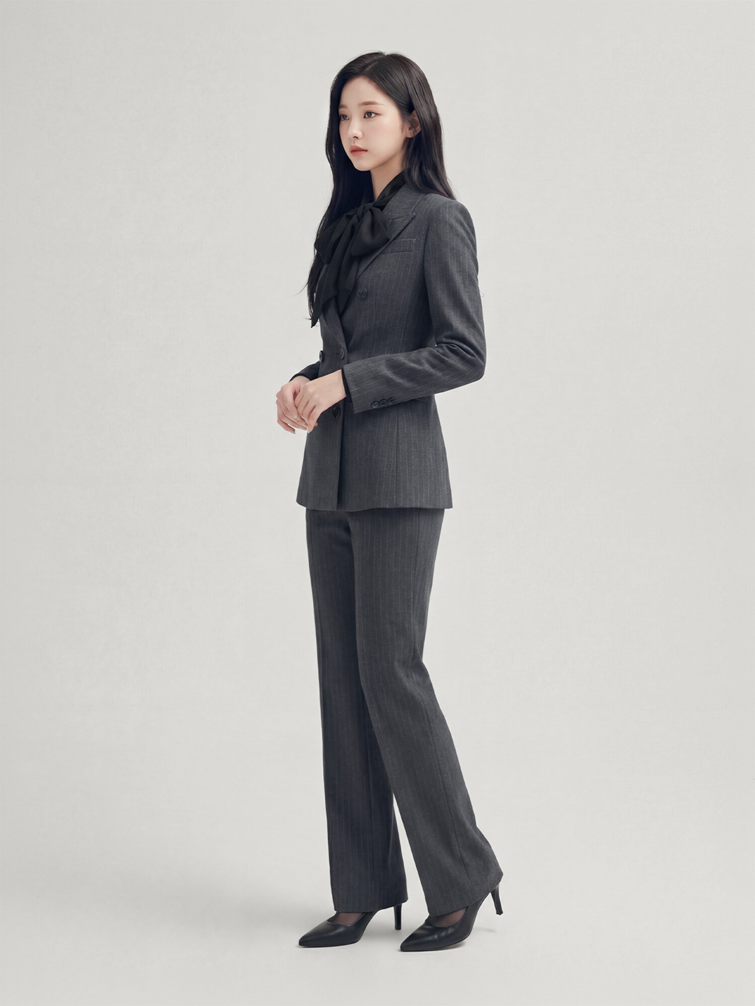 피크드 라펠 더블 브레스티드 셋업 재킷 (STRIPE GREY)