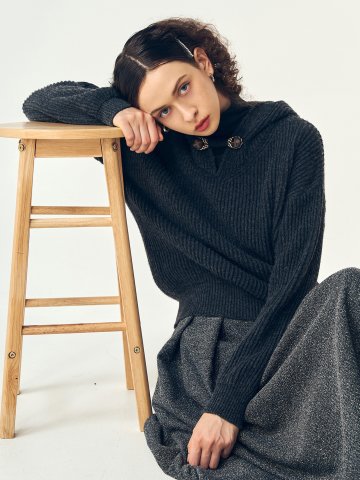 [페리 메라] 여밈 포인트 후디 니트 (차콜)