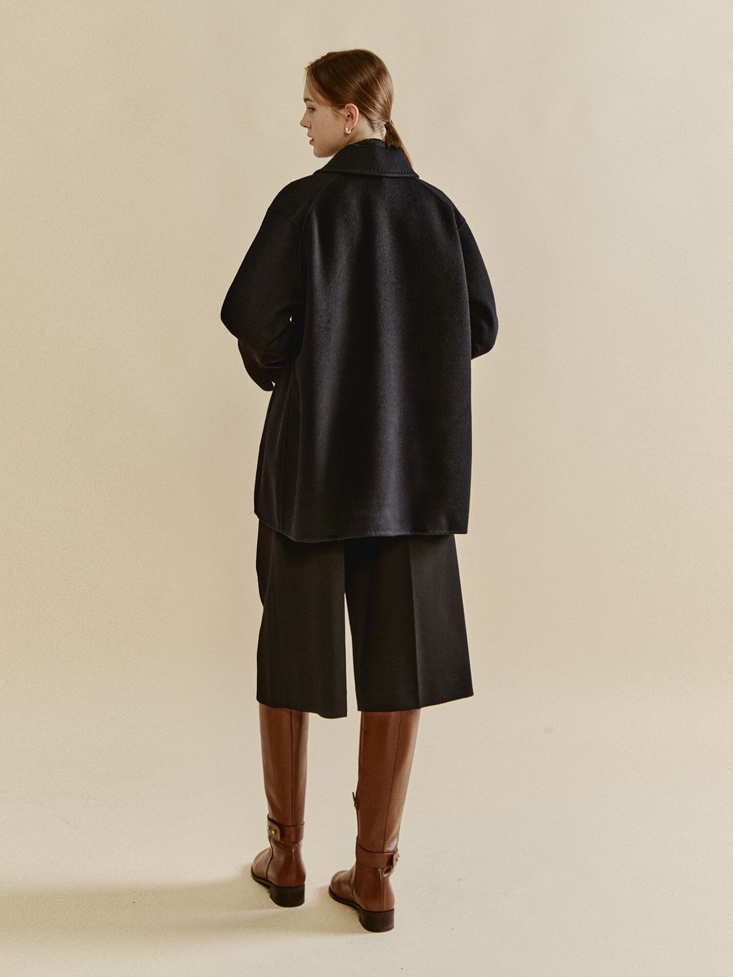 소프트 토글 미니멀 코트 (BLACK)