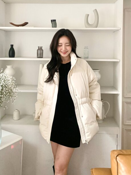 덕 다운 벨티드 오버핏 점퍼 