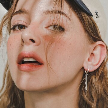 제이로렌 드롭 언발 체인바 원터치 귀걸이 M03816