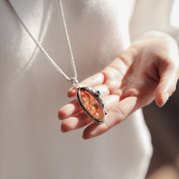 바이데이지 01Bn0333 호박원석 펜던트 롱 실버목걸이