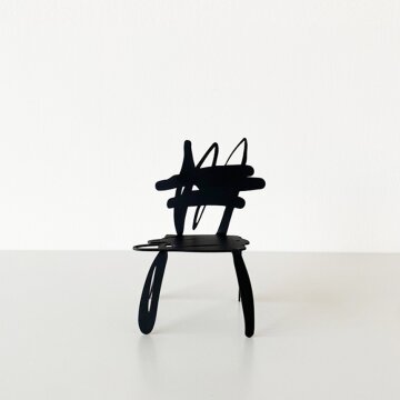 Drawing Chair_Bold
