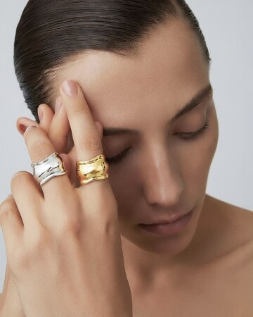 Sculpt Curve Ring
스컬프 커브 링