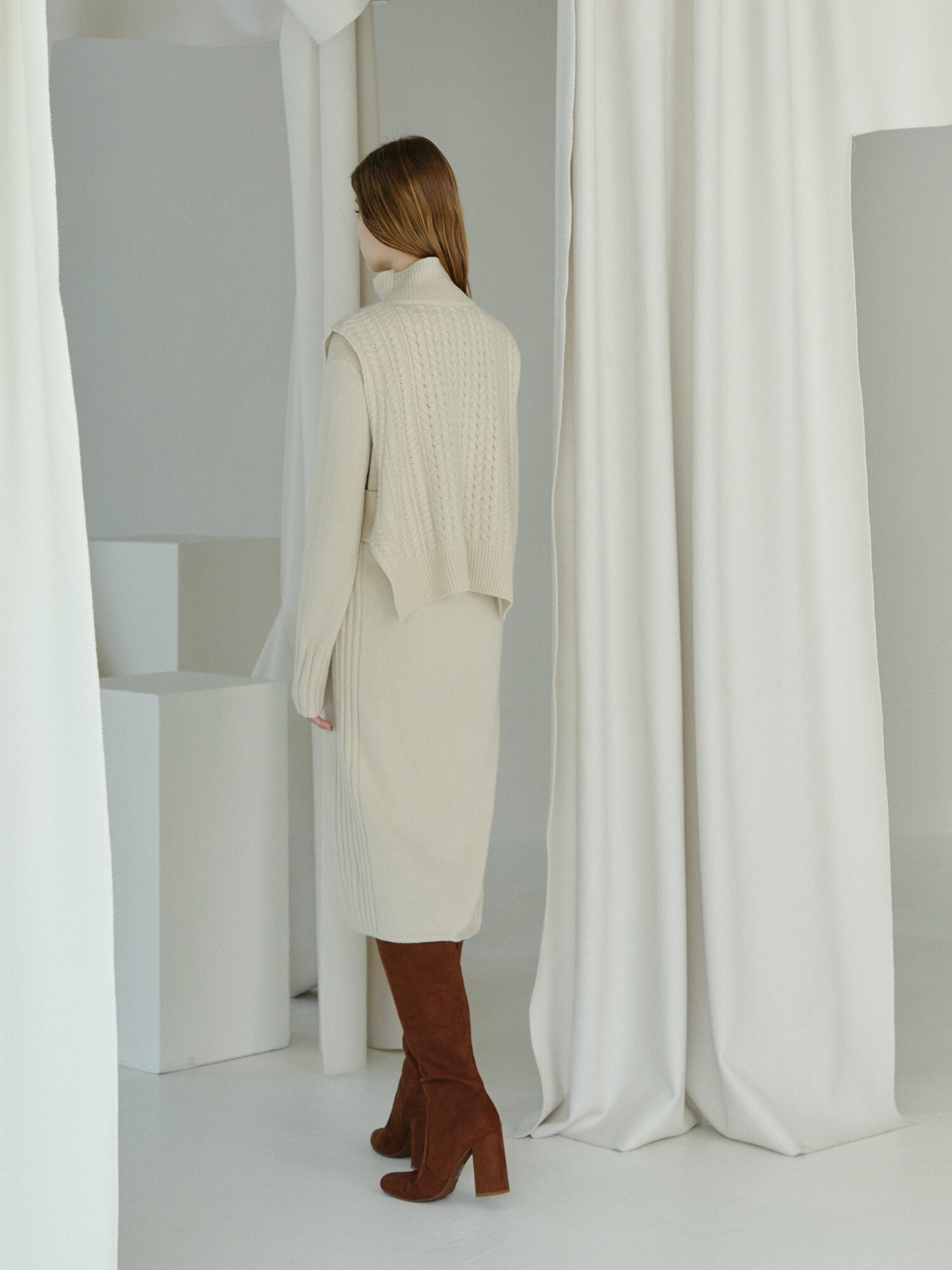 울 케이블 베스트 레이어드 니트 원피스 (LIGHT BEIGE)