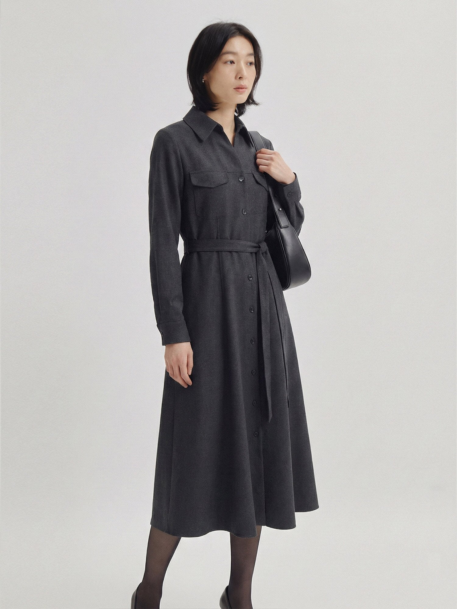 싱글 칼라 플리츠 롱 원피스 (DARK GREY)