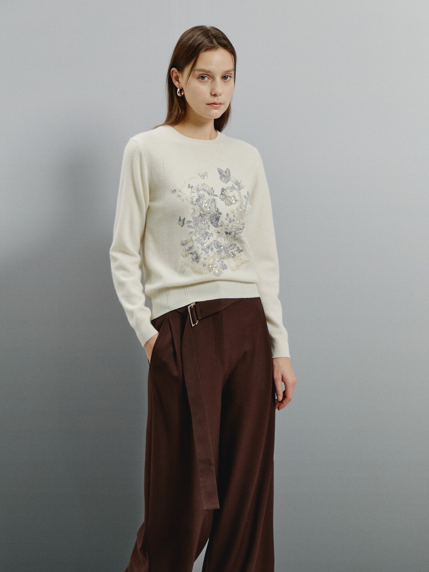 플라워 자수 캐시미어 블렌드 풀오버 (IVORY)