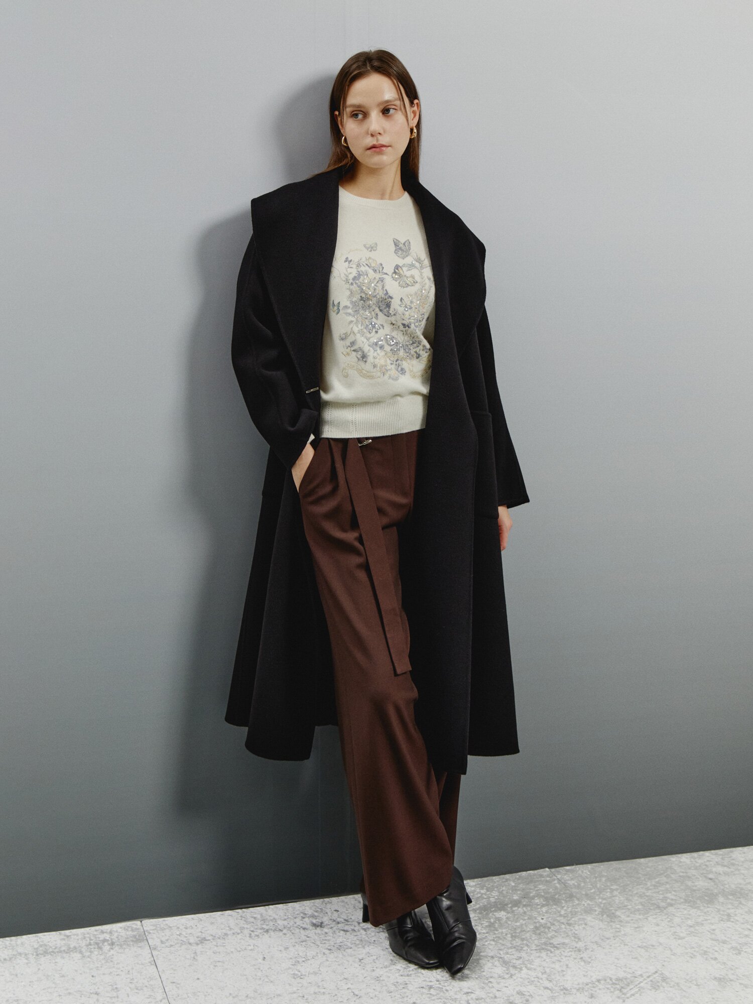 플라워 자수 캐시미어 블렌드 풀오버 (IVORY)