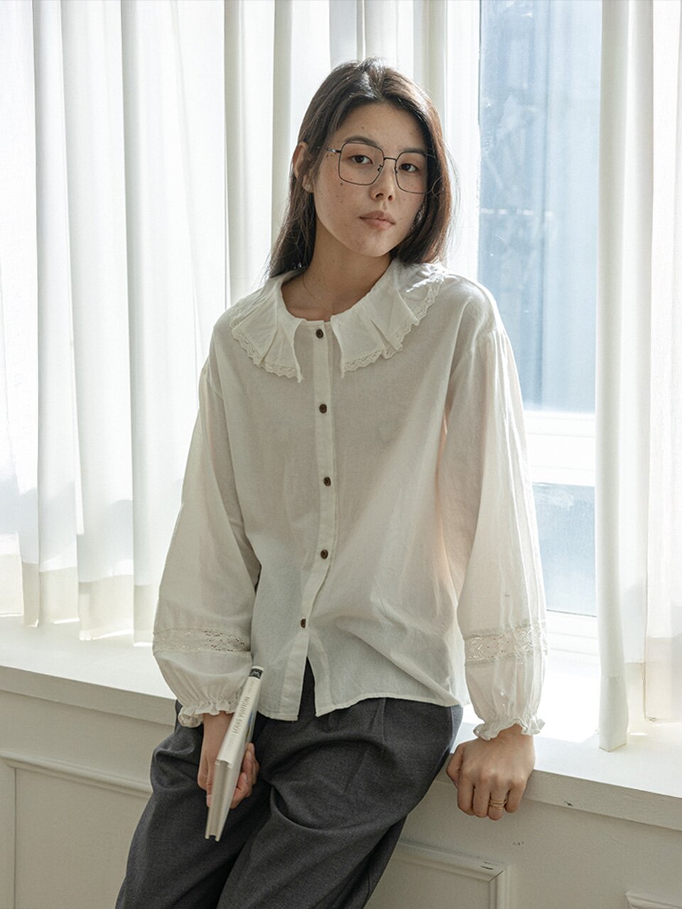 LS_Ruffle collar shirt_IVORY