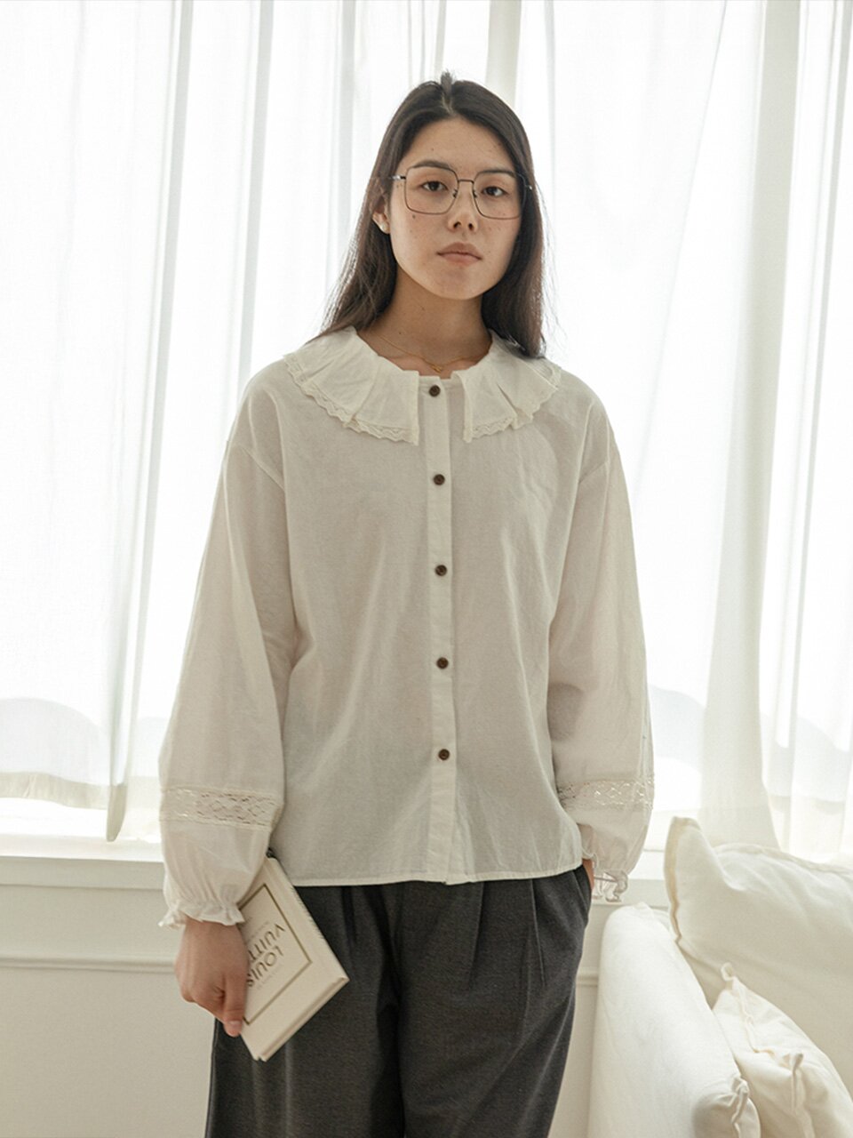 LS_Ruffle collar shirt_IVORY