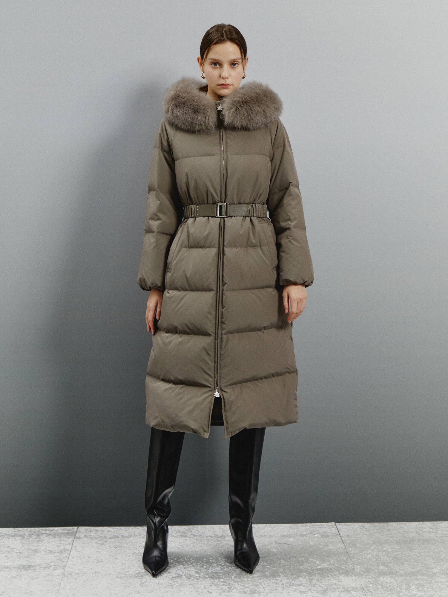 벨티드 퍼 다운 코트 (GREIGE)