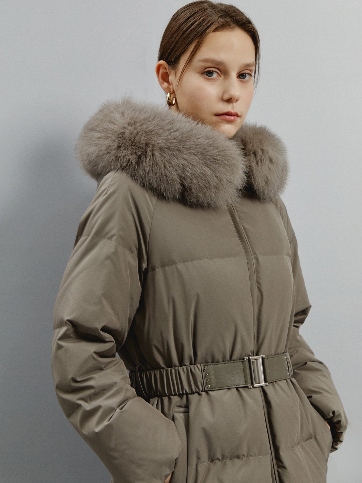 벨티드 퍼 다운 코트 (GREIGE)