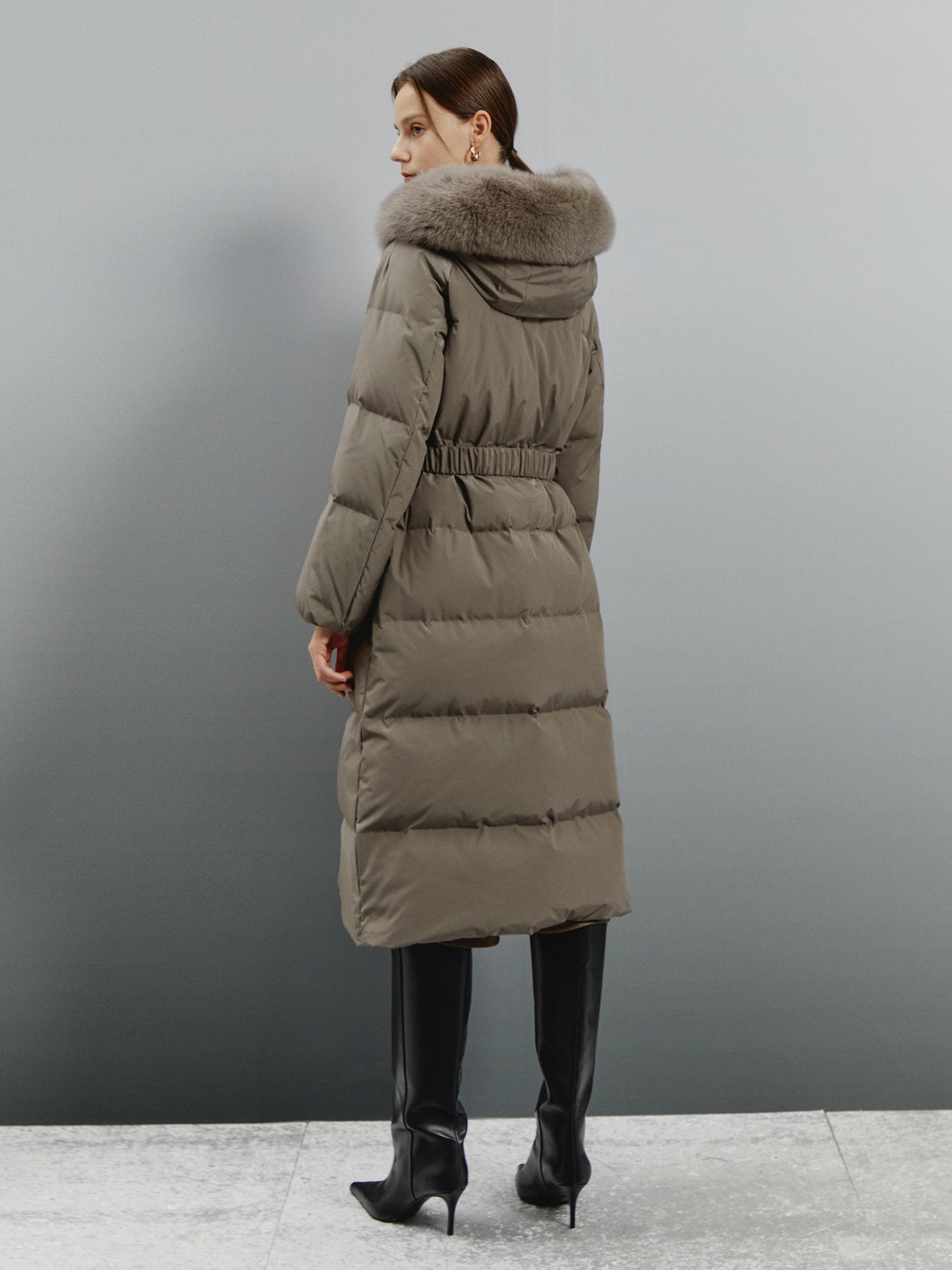 벨티드 퍼 다운 코트 (GREIGE)