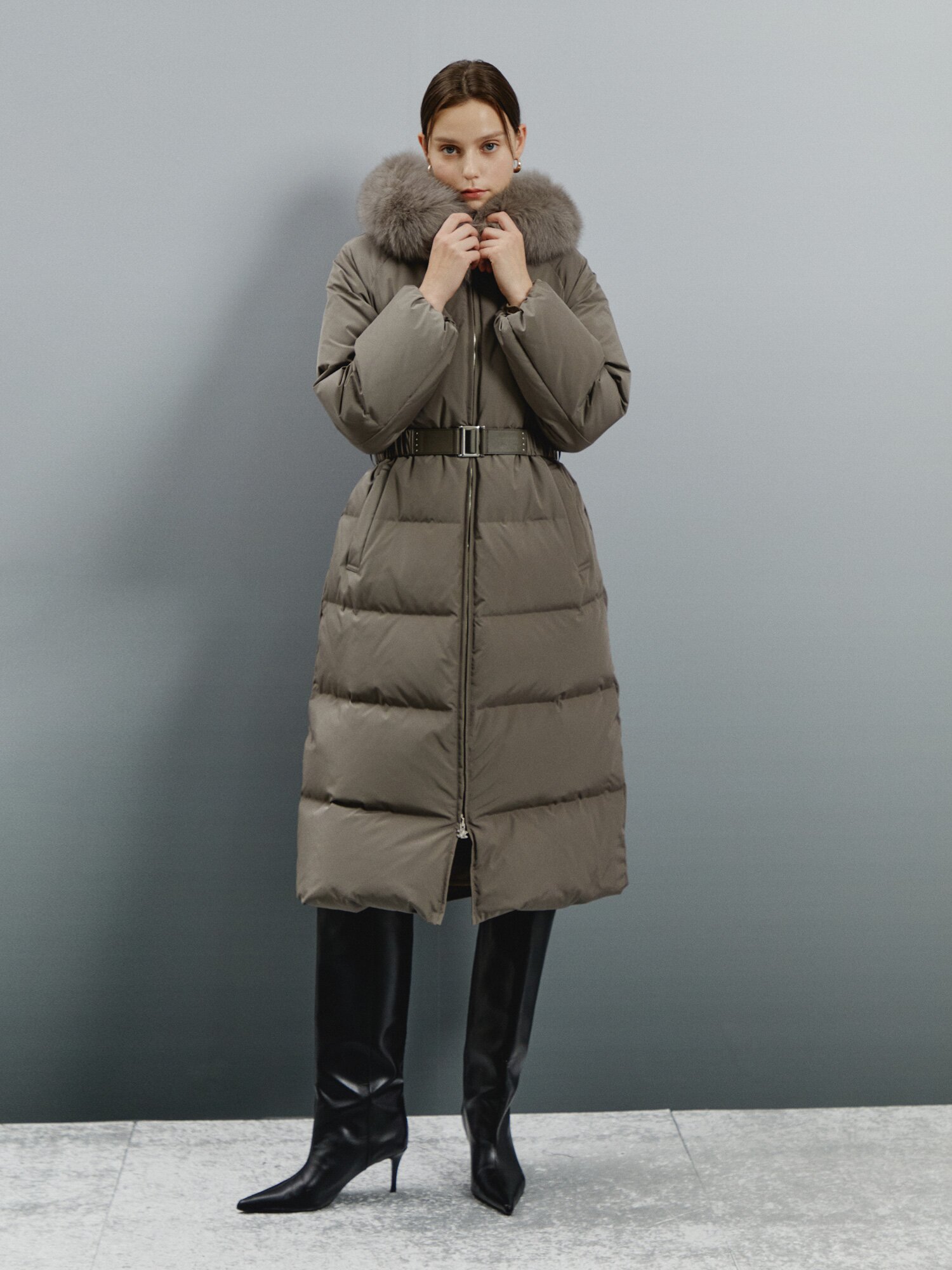 벨티드 퍼 다운 코트 (GREIGE)