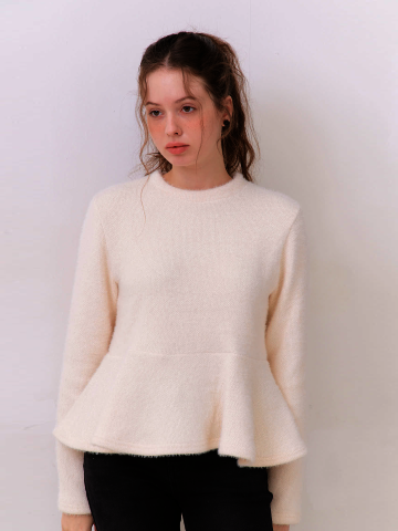 Cleo Fluffy Flare Top – Mallow Cream