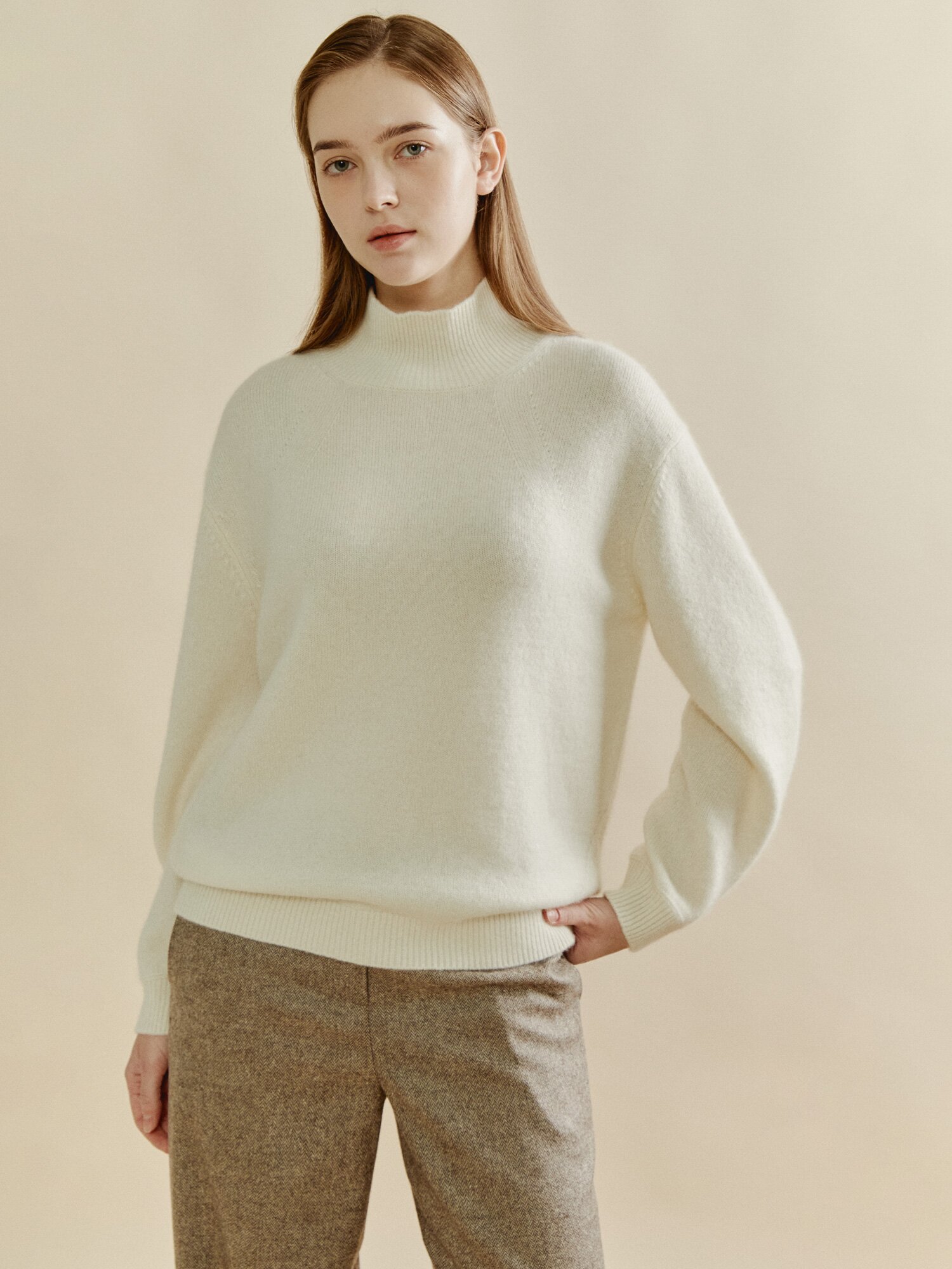 퓨어 캐시미어 모크넥 니트 (IVORY)