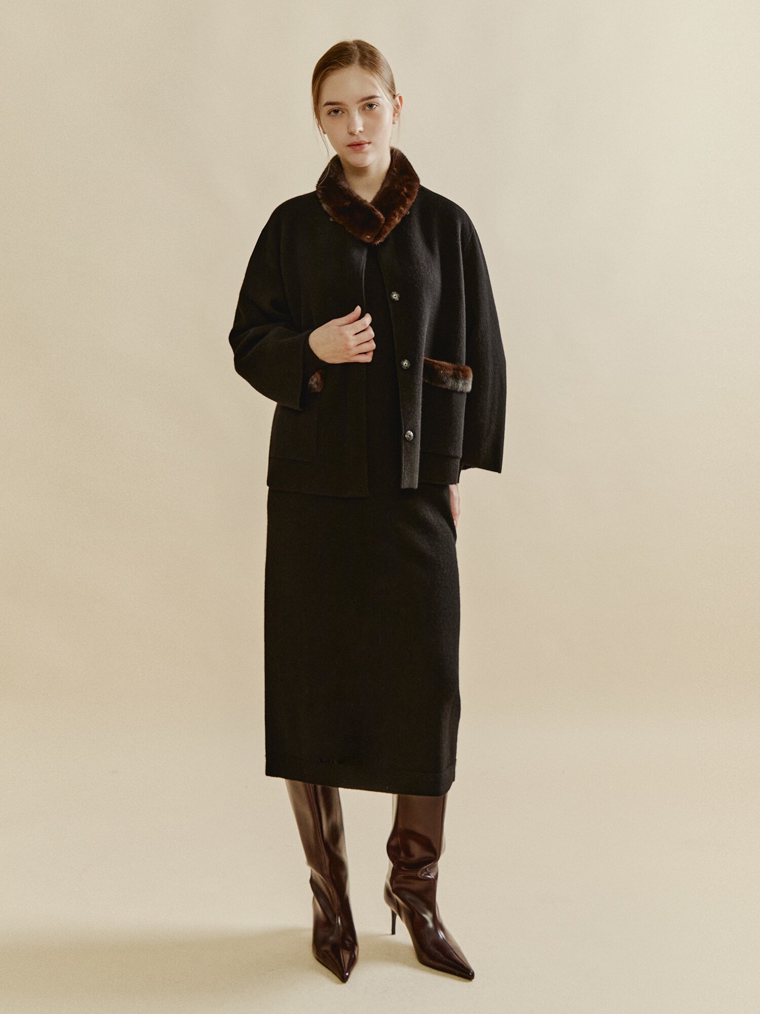 프레스티지 미니멀 퍼 가디건 (BLACK)