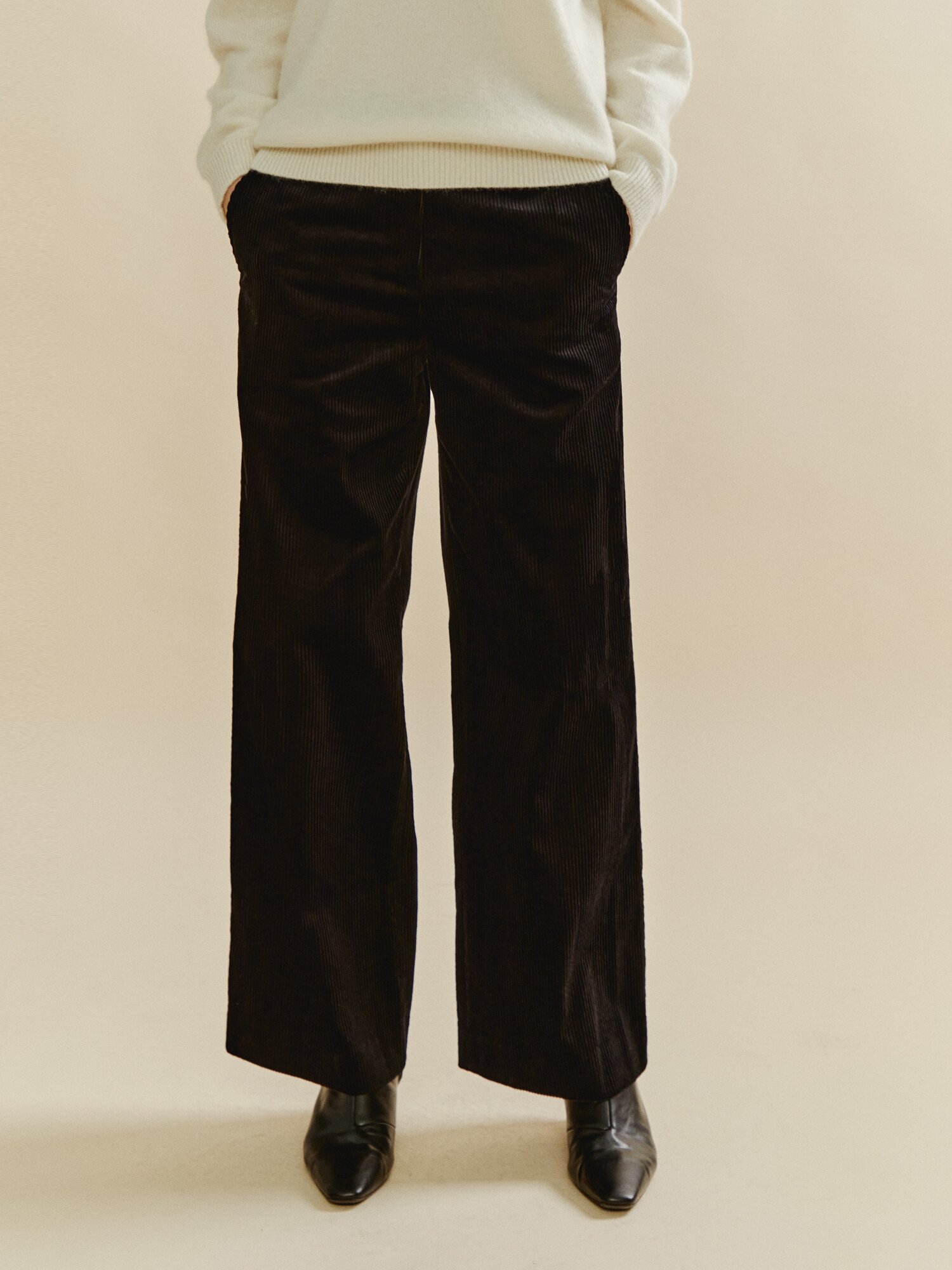 리파인드 코듀로이 컴포트 팬츠 (BLACK)