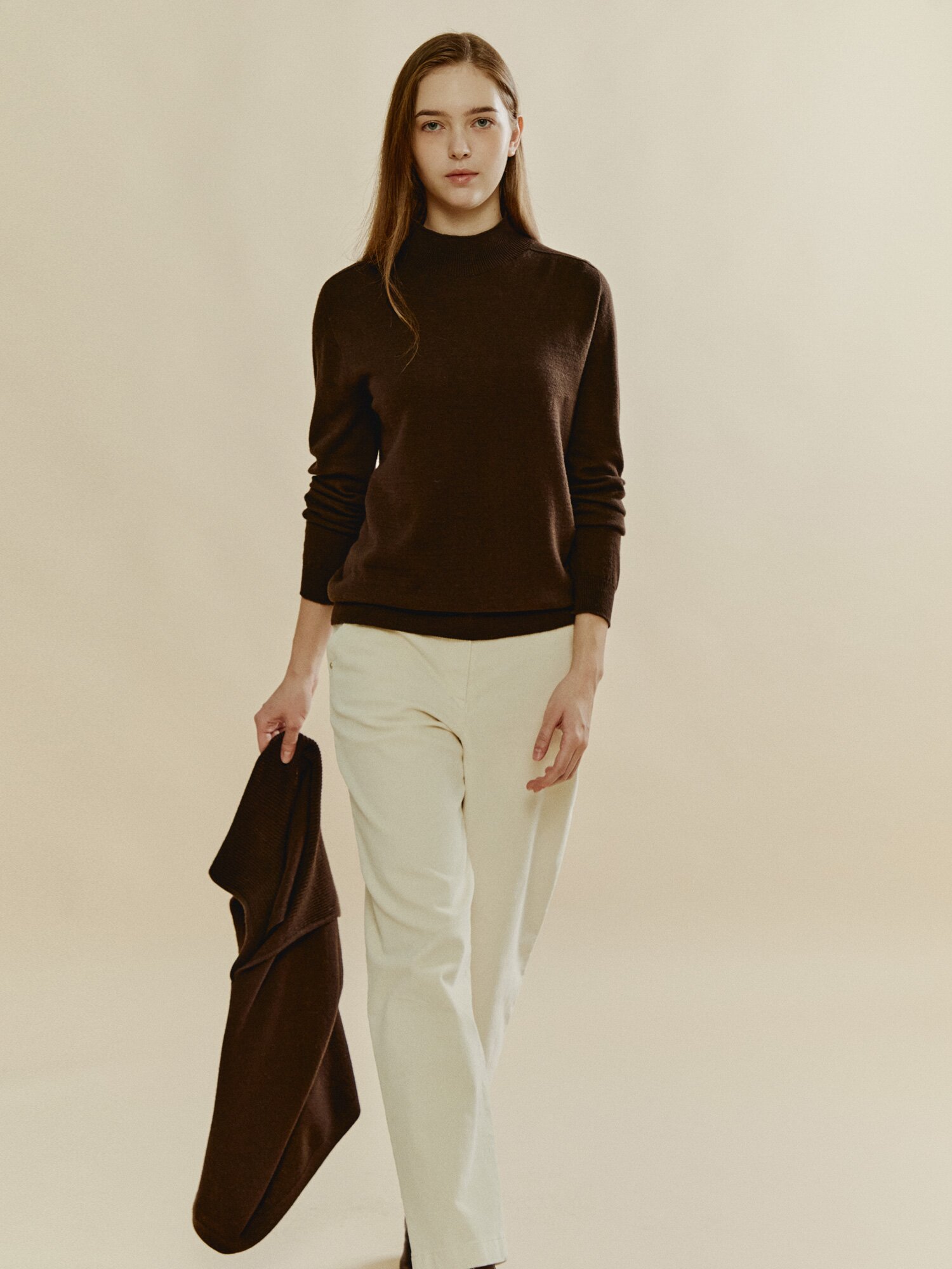 에센셜 하프넥 레이어 니트 (BROWN)