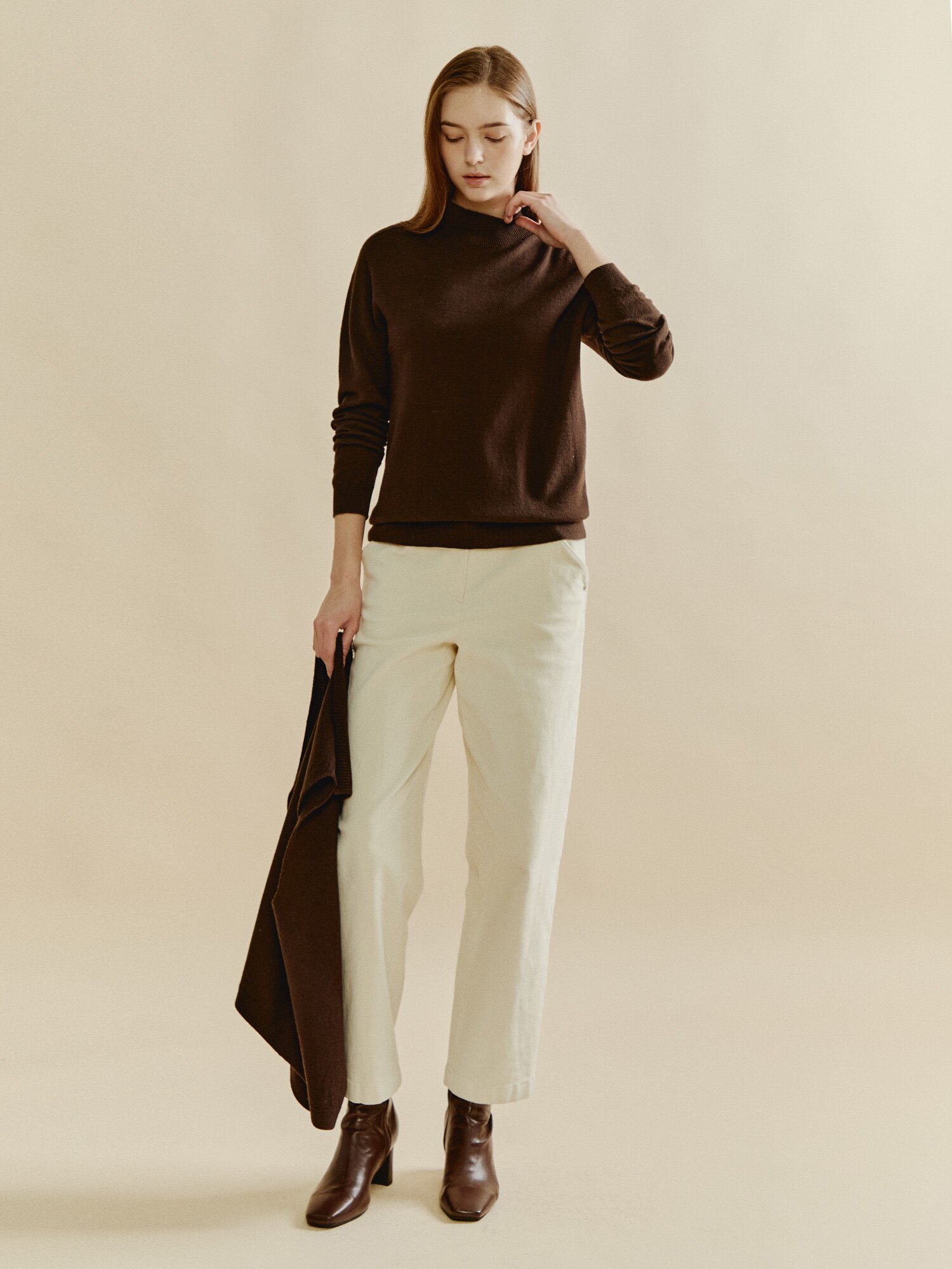 에센셜 하프넥 레이어 니트 (BROWN)