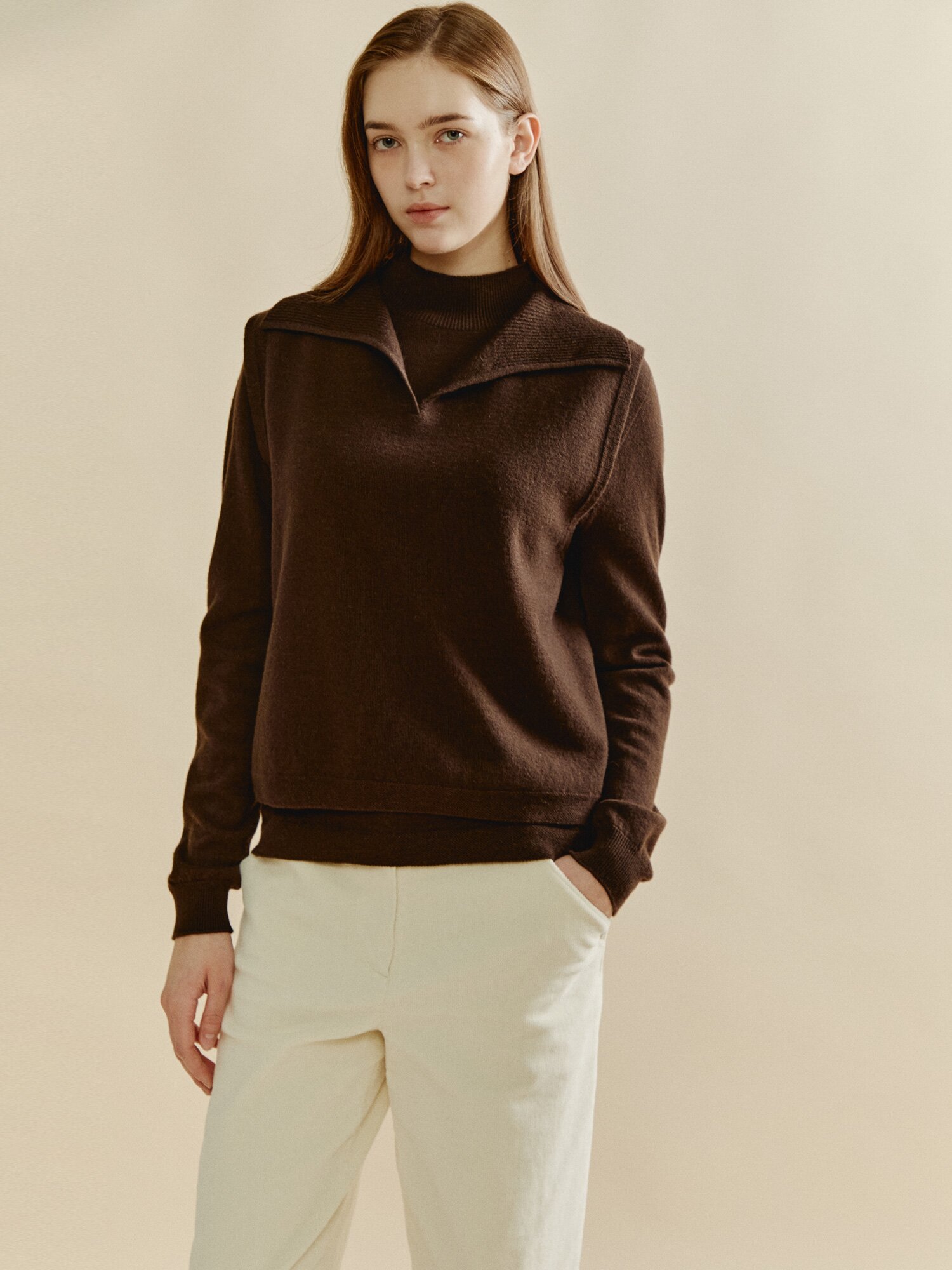 에센셜 하프넥 레이어 니트 (BROWN)