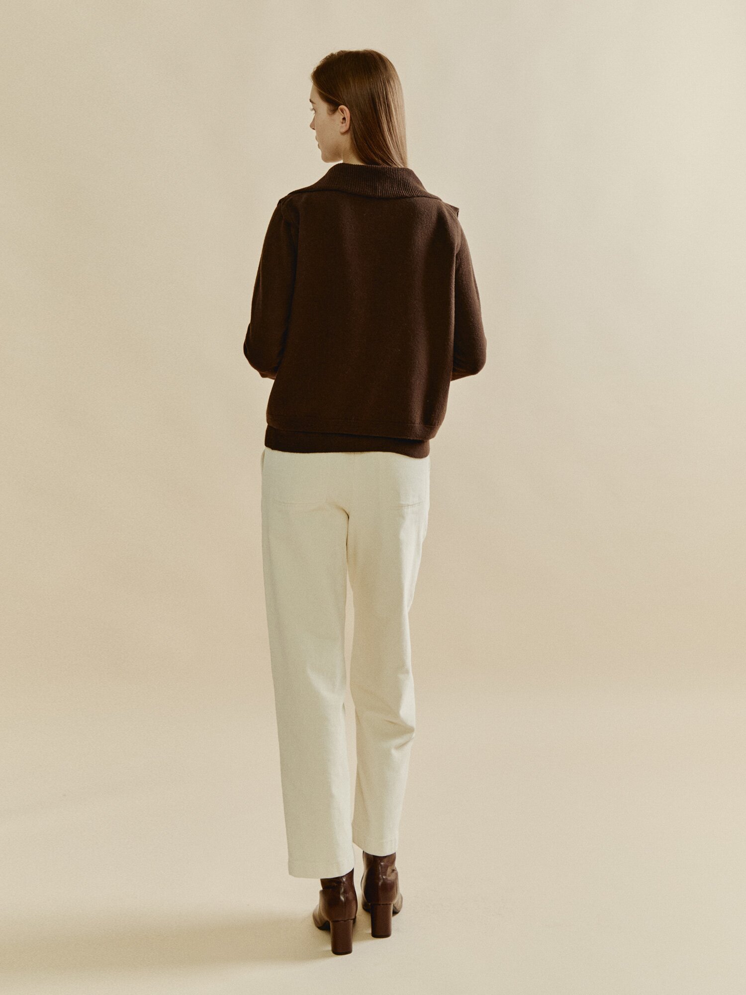 에센셜 하프넥 레이어 니트 (BROWN)
