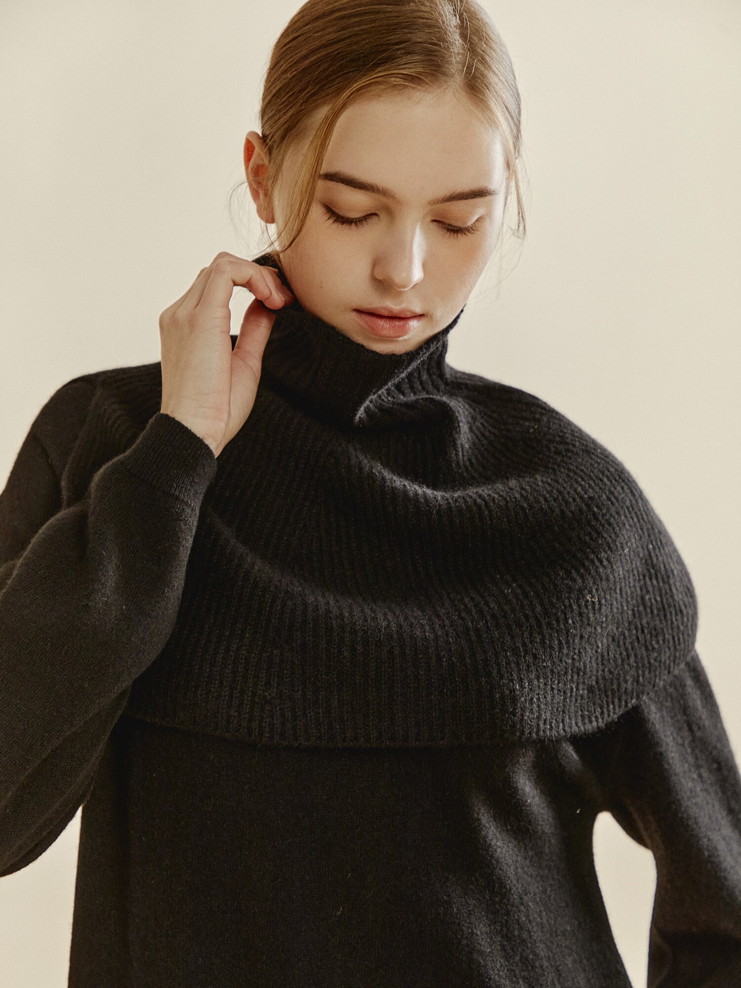 캐시미어 케이프 니트 드레스 세트 (BLACK)