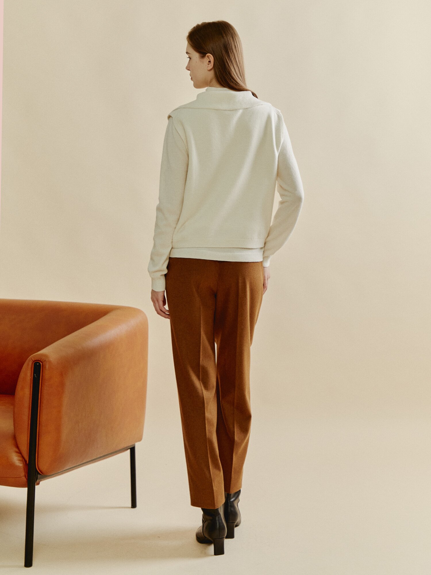 에센셜 하프넥 레이어 니트 (IVORY)