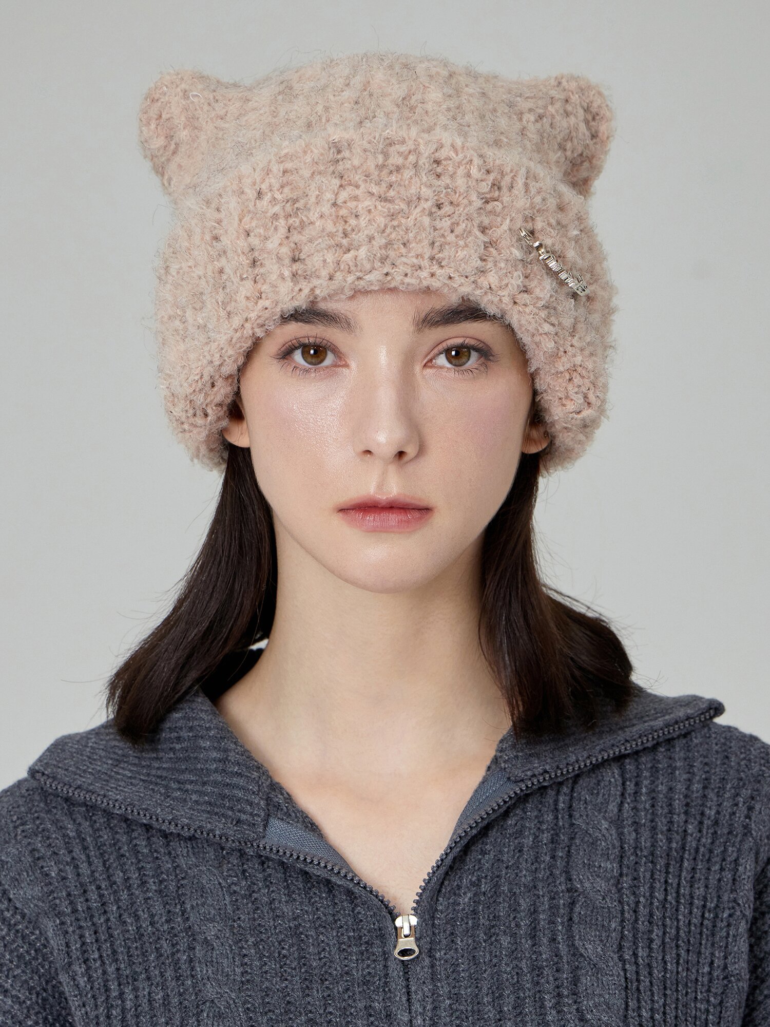 바잘 세이프티 핀 스퀘어 비니 베이지