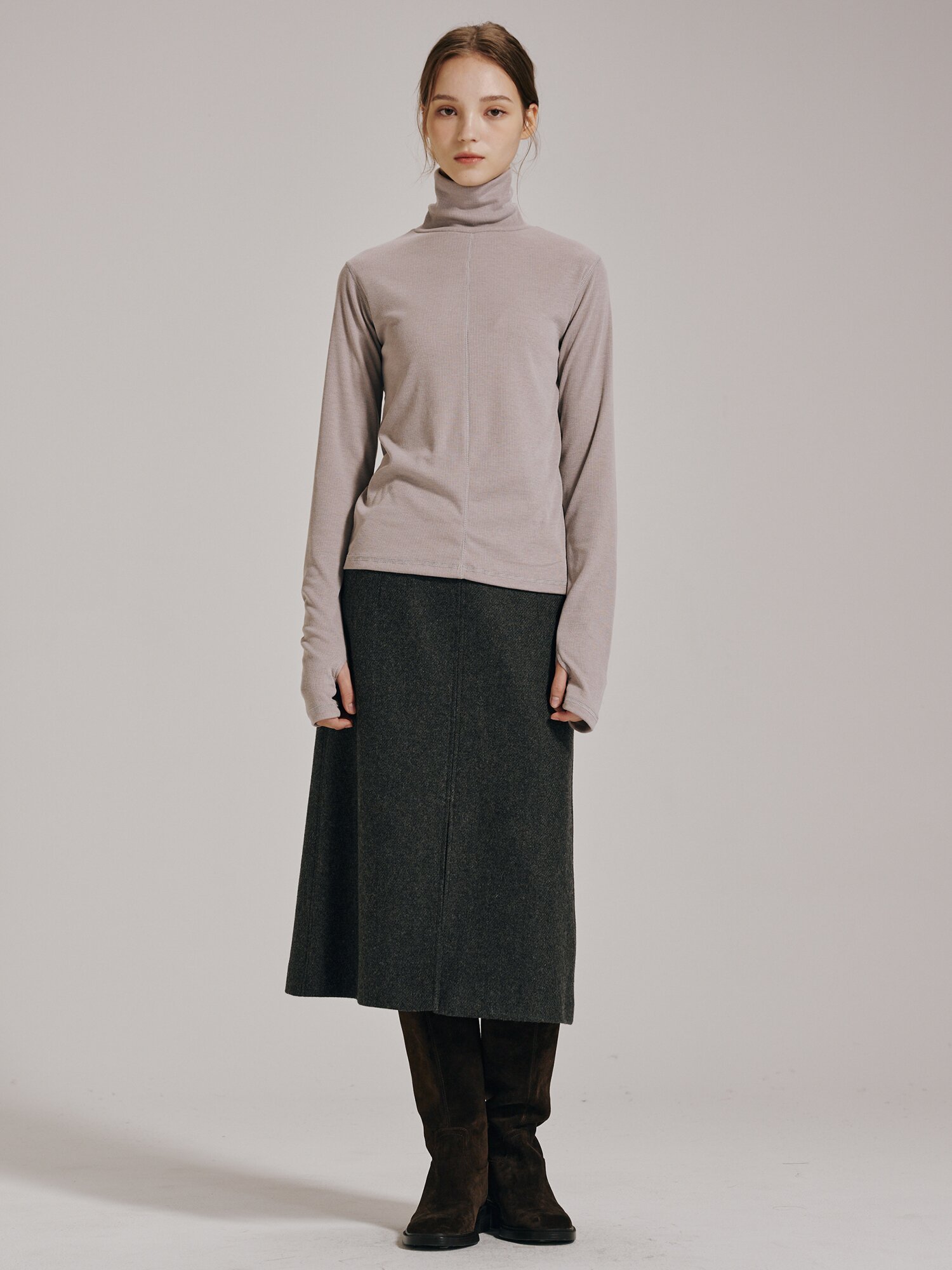 스티치 터틀넥 워머 티셔츠 - 모카 / Stitch Turtleneck Warmer T-Shirt - Mocha