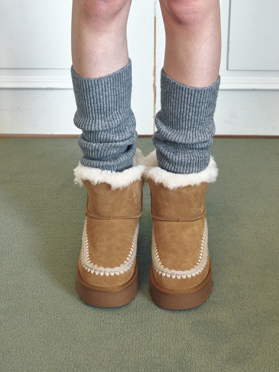 ljh035-1 Cozy Stitch Mini Boots - 2 Colors