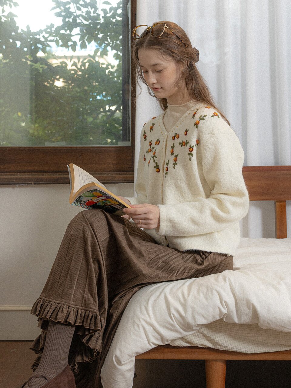 PM_Flower crew neck knit top_IVORY