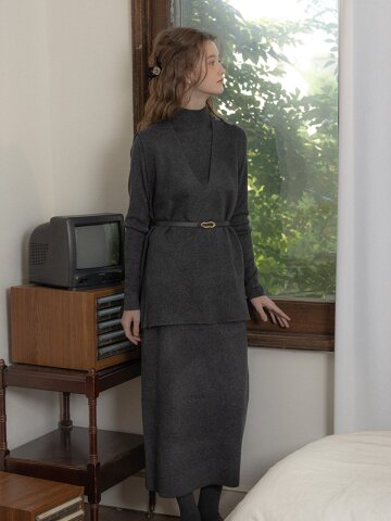 PM_Loose knit top three-piece vest and skirt set__CHARCOAL