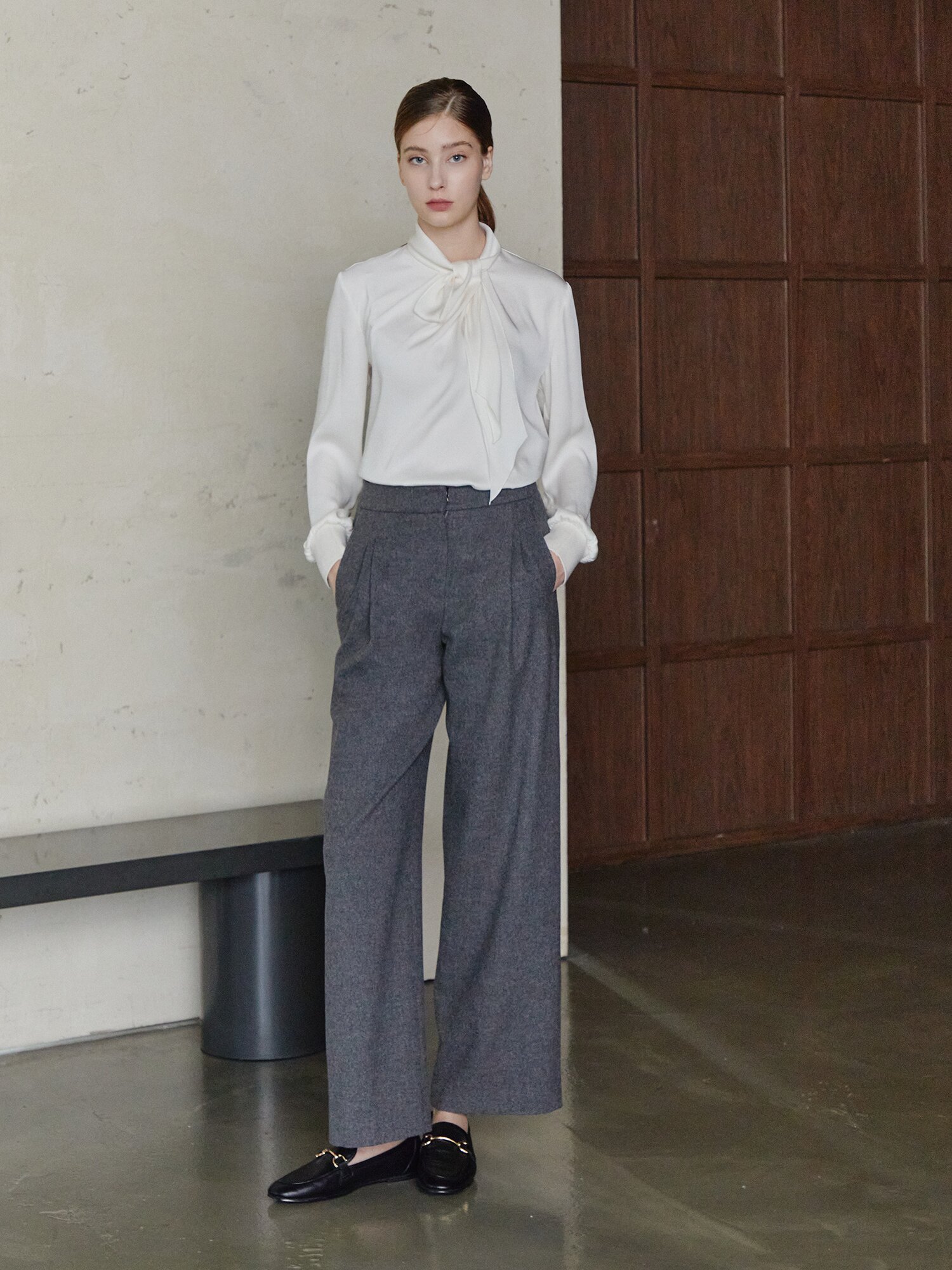 울 투 턱 와이드 슬랙스 팬츠 (GREY)