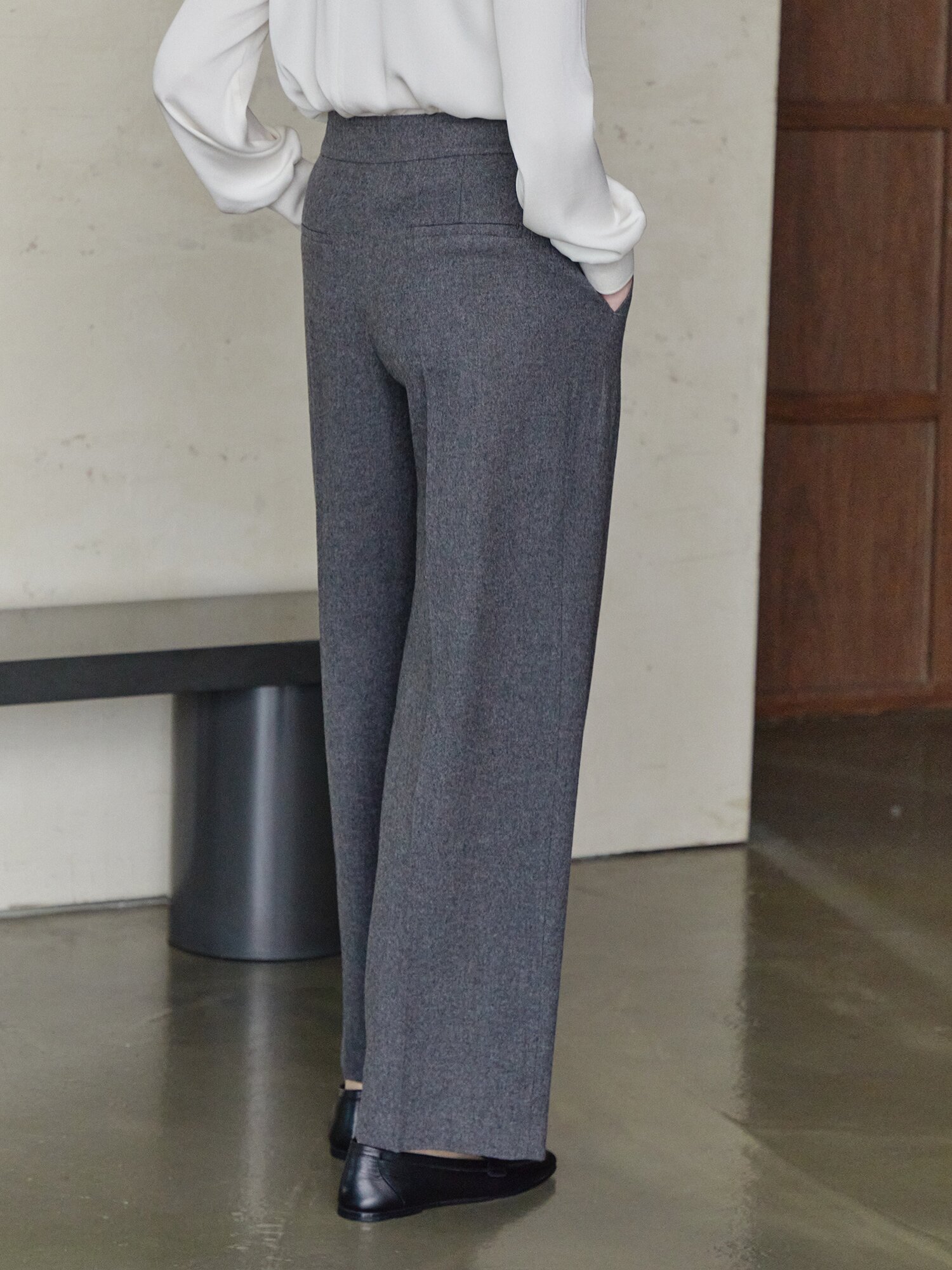 울 투 턱 와이드 슬랙스 팬츠 (GREY)