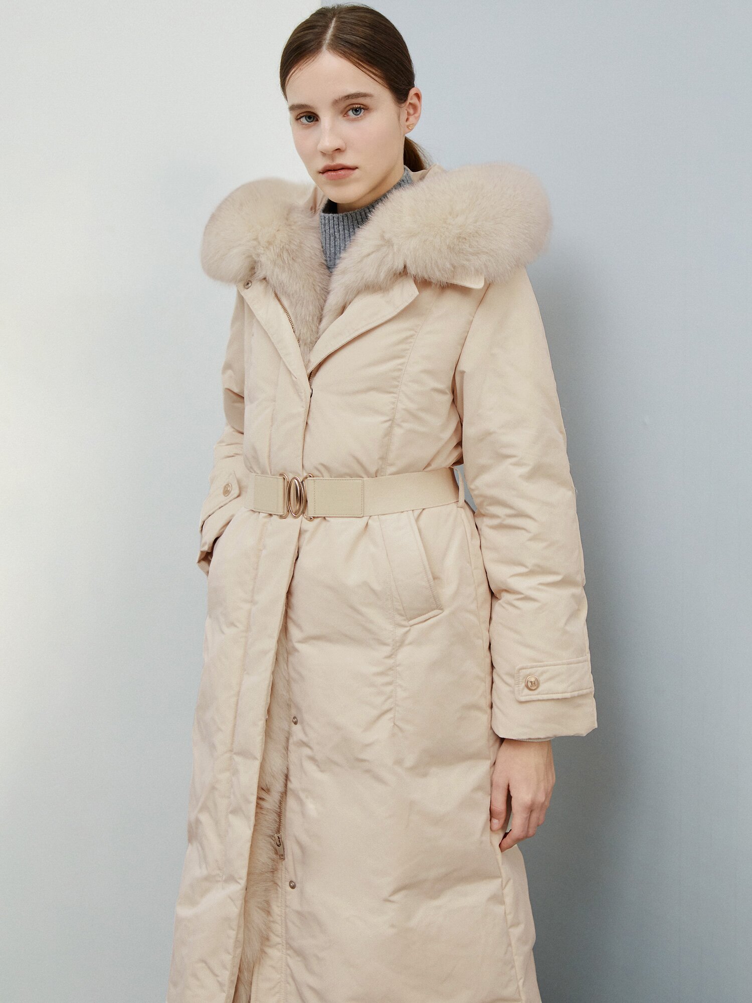 폭스퍼 벨티드 롱 구스다운 점퍼 (BEIGE)