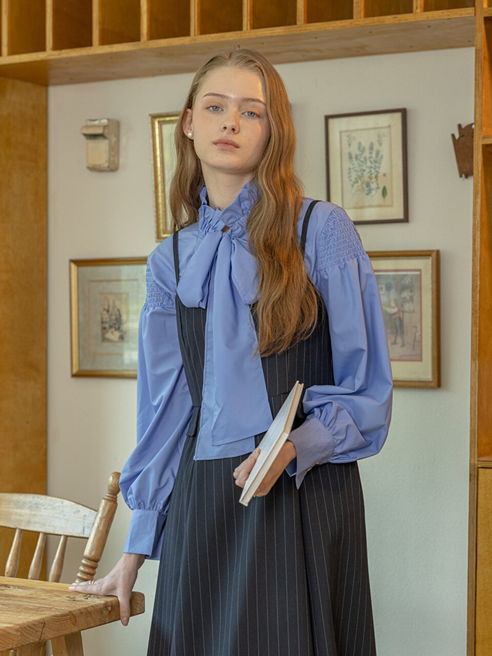 DD_Ruffled collar ribbon shirt_2color