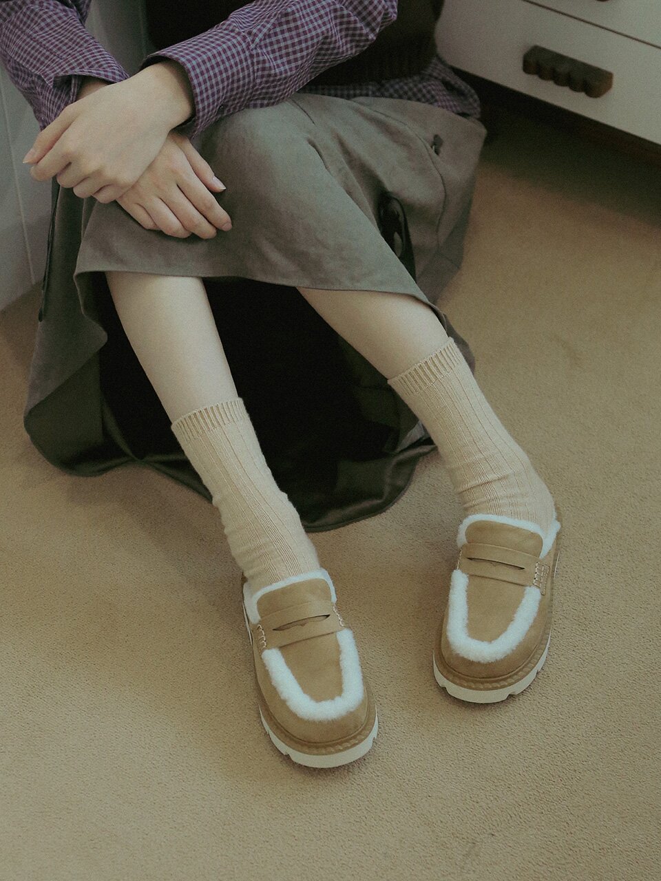 ljh011-5 Fur Line Loafer Mules - 2 Colors