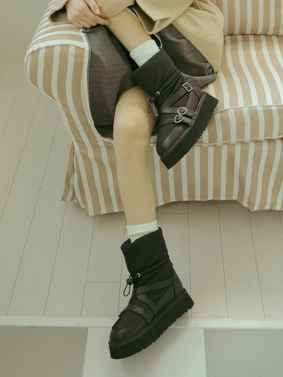 ljh010-5 Padded Platform Ankle Boots - 2 Colors