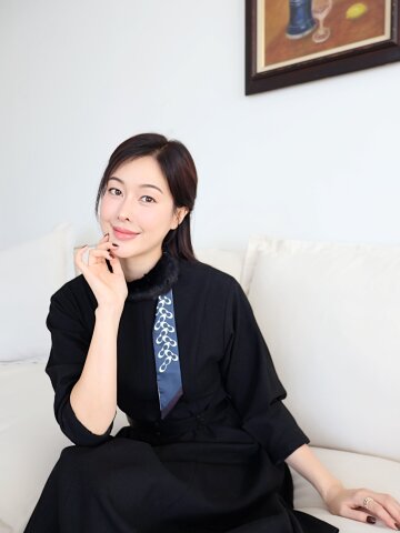 울 블렌드 롤업 플레어 원피스 
