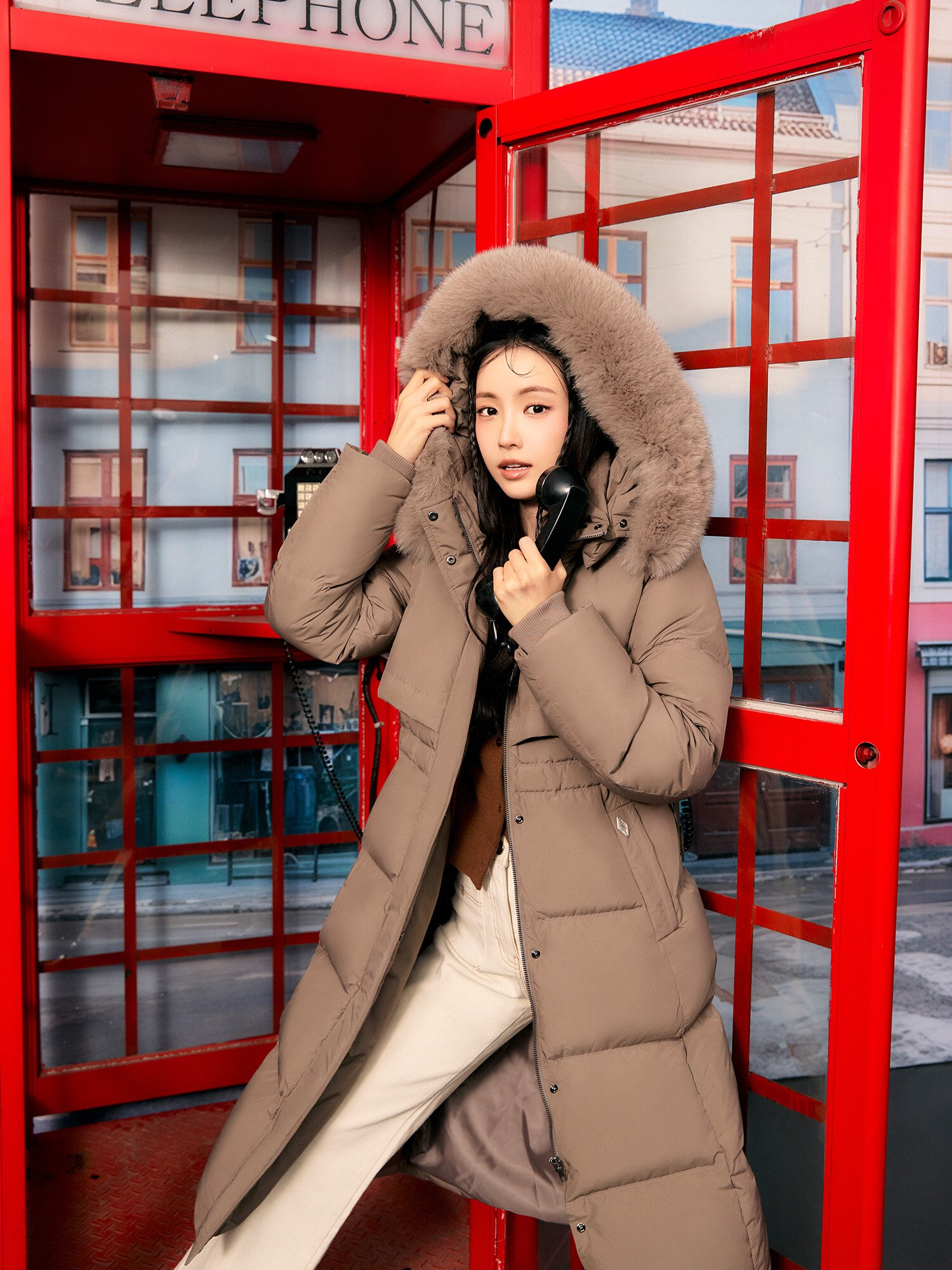 폭스퍼 벨티드 플랩 구스다운 점퍼 (BROWN)