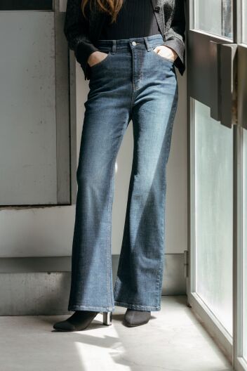 벨렌 세미 부츠컷 데님