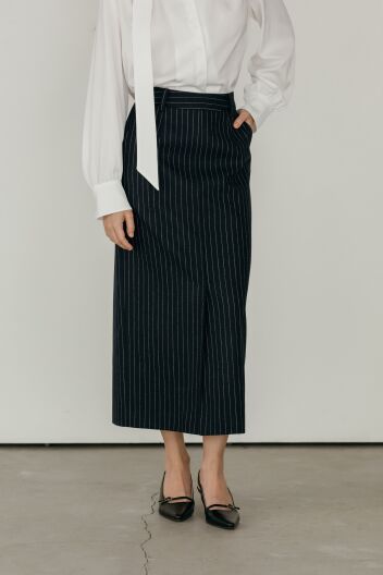 마론 슬릿 울 스커트(핀 스트라이프)