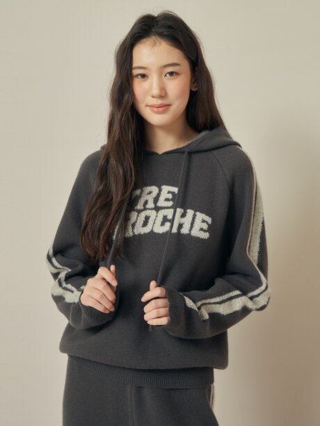 울 블렌드 후드넥 레터링 셋업 니트 