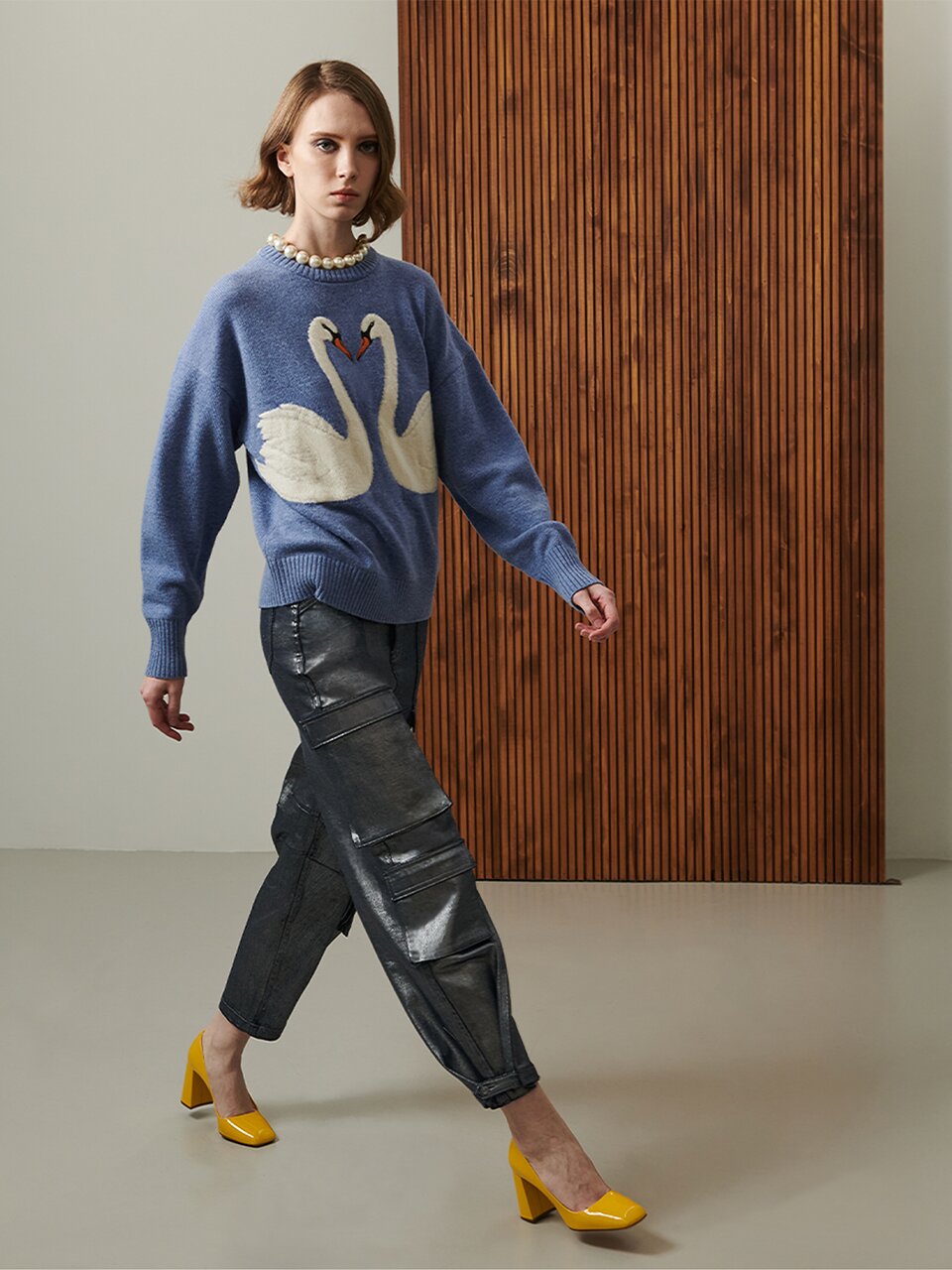 CLAUDIA SWAN WOOL CREWNECK SWEATER 클라우디아 스완 울 스웨터