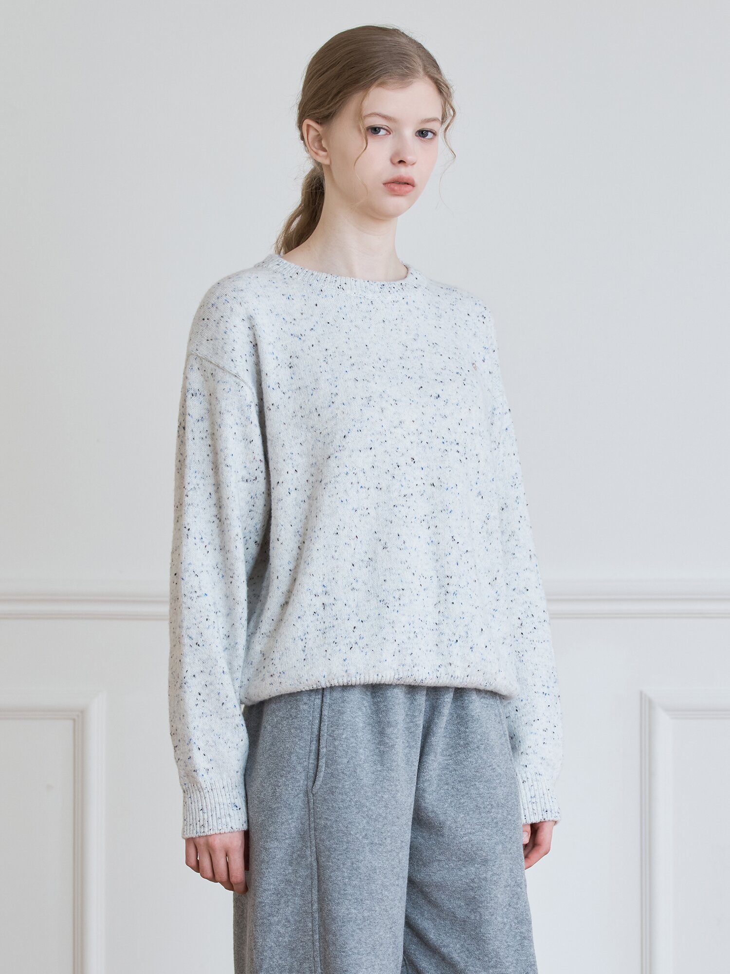 NEPPED ROUND KNIT